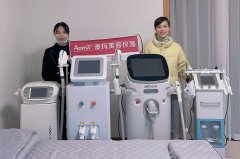 微通道808多少錢一臺？808脫毛儀宏的強(qiáng)價(jià)位_幾千塊的808半導(dǎo)體脫毛儀